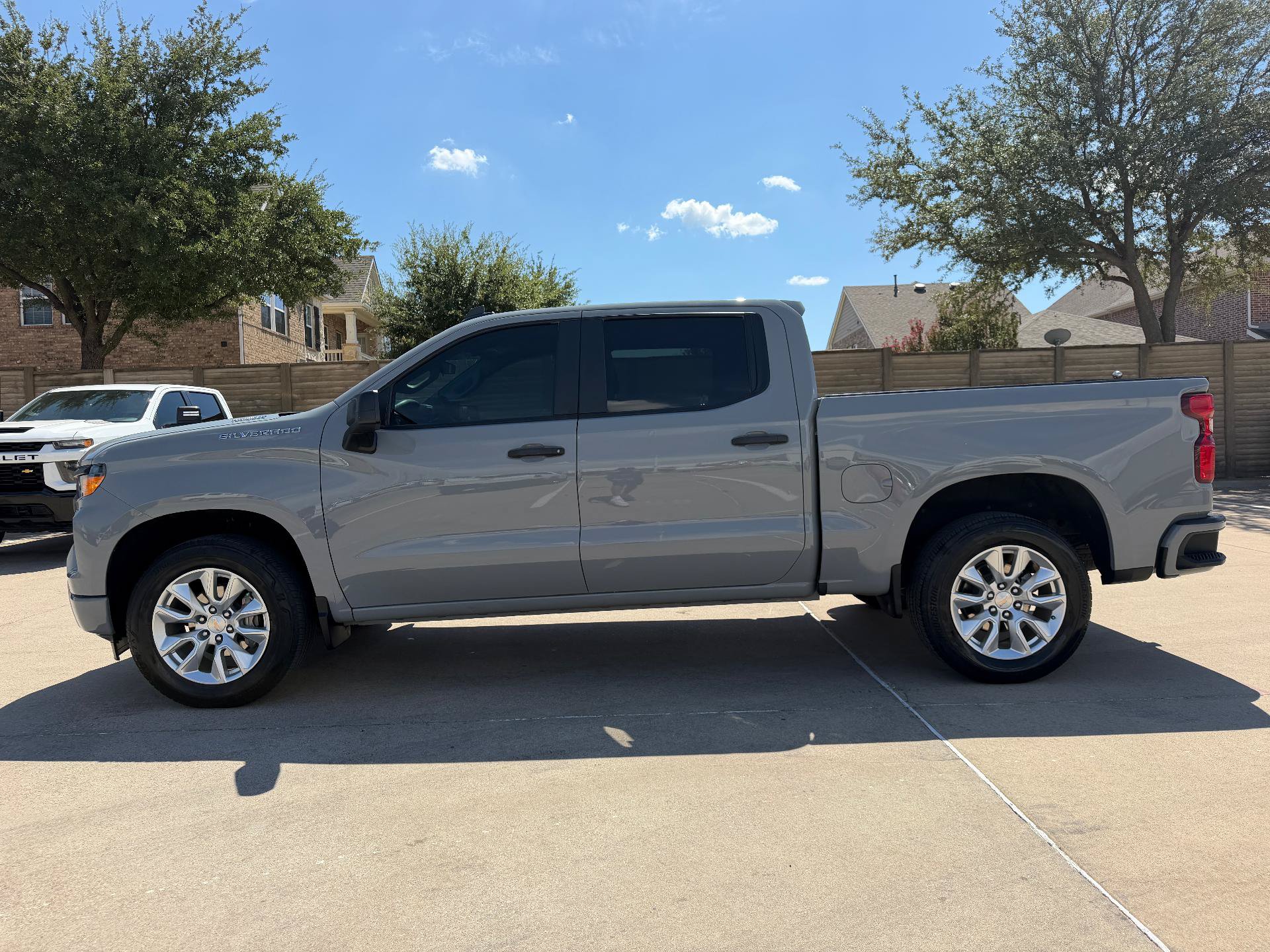 Used 2025 Chevrolet Silverado 1500 Custom RWD image 3