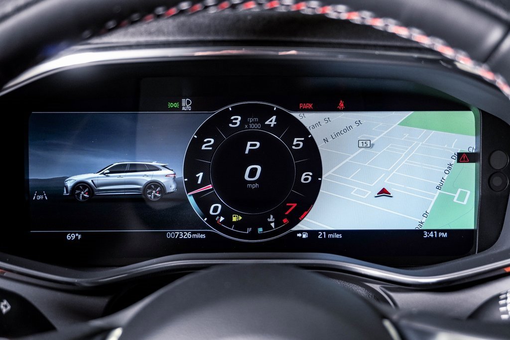 Used 2025 Jaguar F-PACE SVR image 23