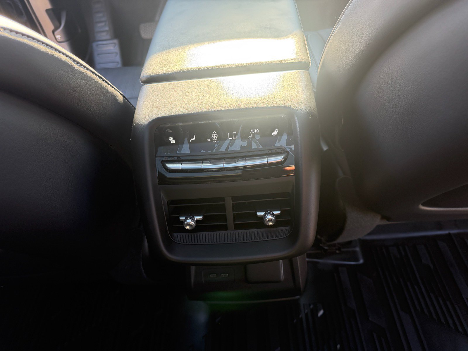Used 2024 Cadillac Lyriq Sport AWD/4WD image 14