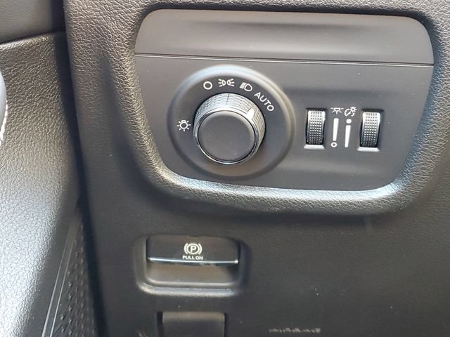 New 2026 Jeep Grand Cherokee Altitude AWD/4WD image 20