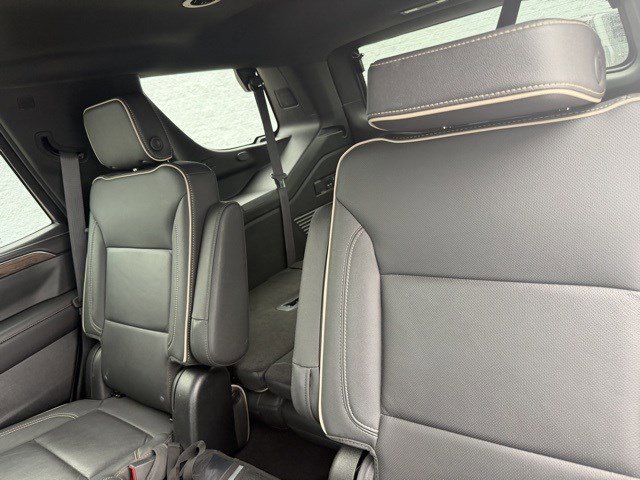 Used 2024 Chevrolet Tahoe Premier image 17