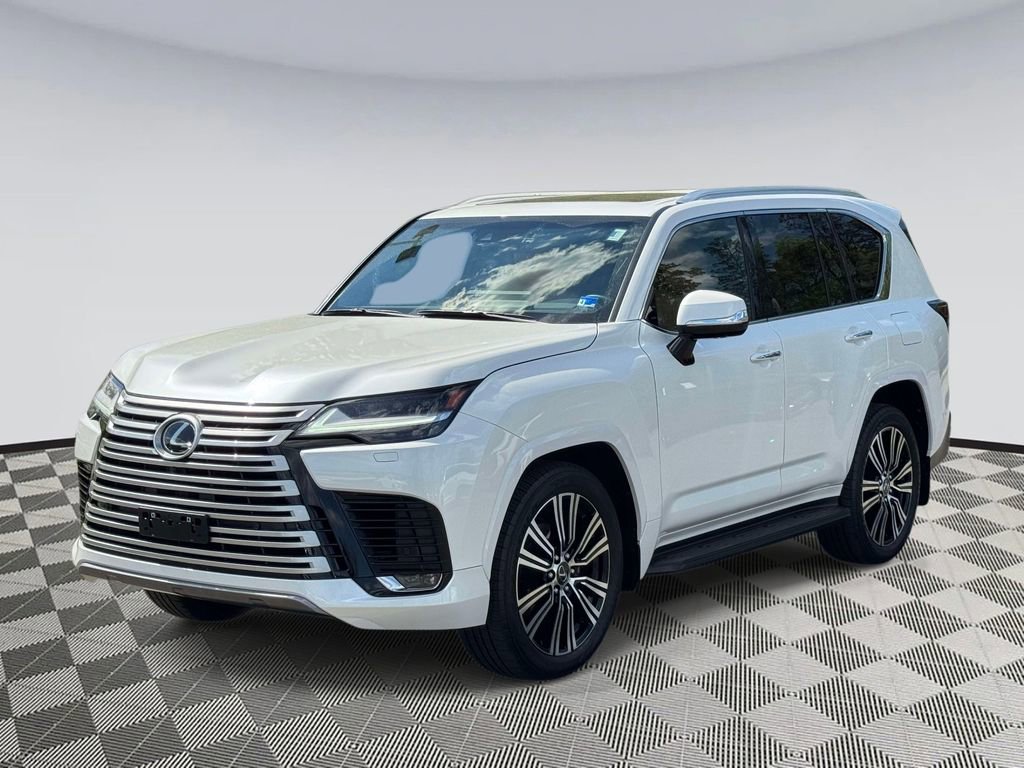 Used 2024 Lexus LX 600 4WD w/ Luxury Package image 5