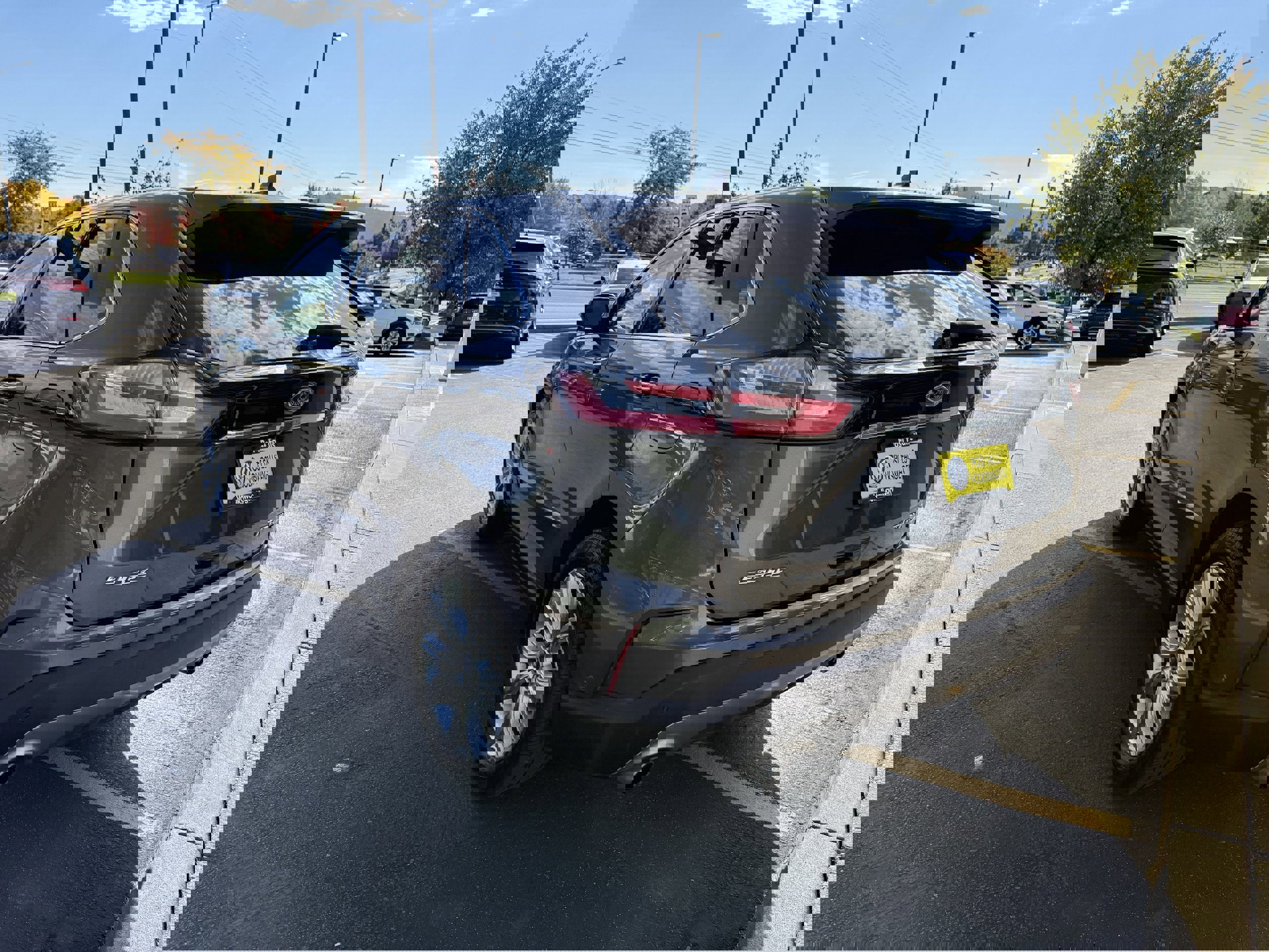 Used 2019 Ford Edge Titanium w/ Equipment Group 301A image 7