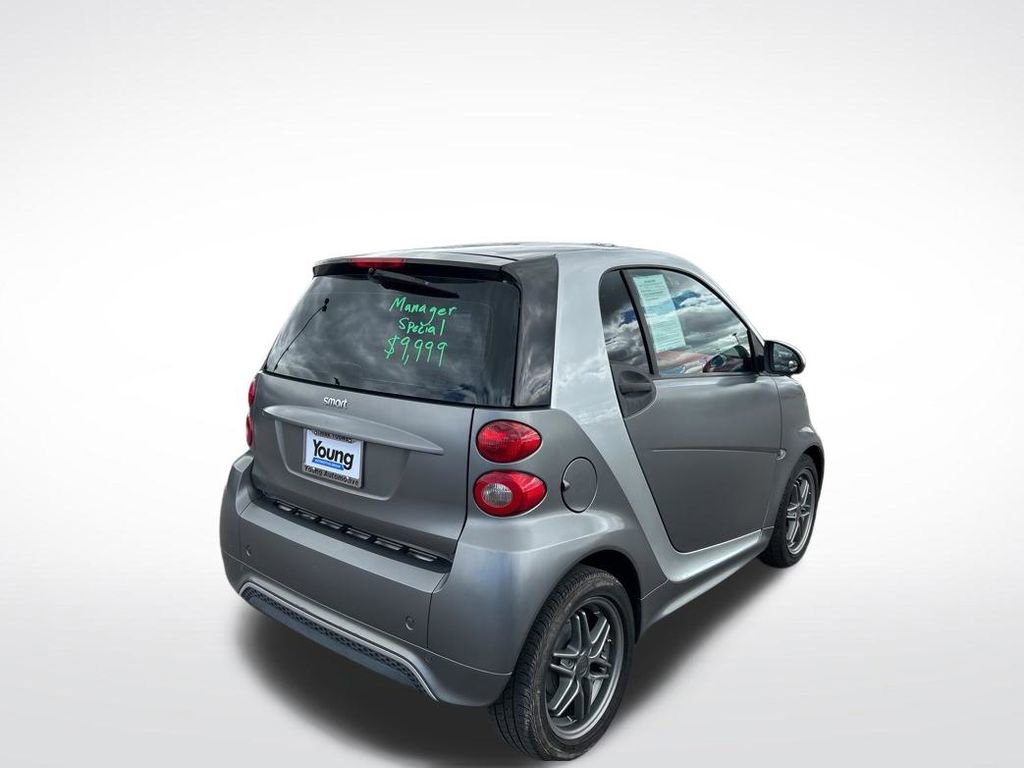 Used 2013 smart fortwo pure image 5