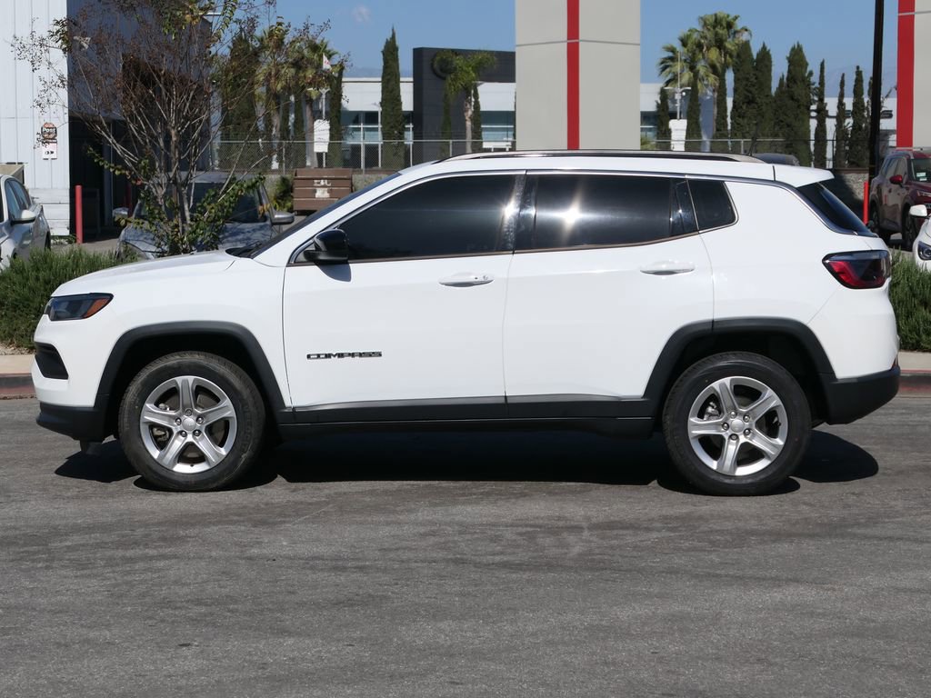 Used 2023 Jeep Compass Latitude image 6