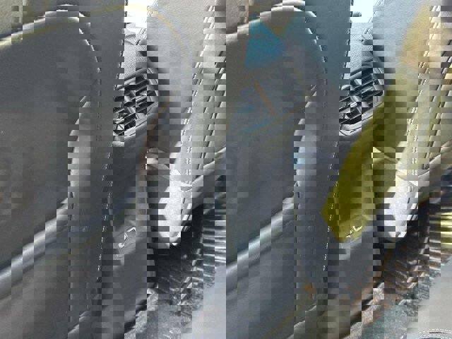 Used 2023 Buick Envision Essence image 12