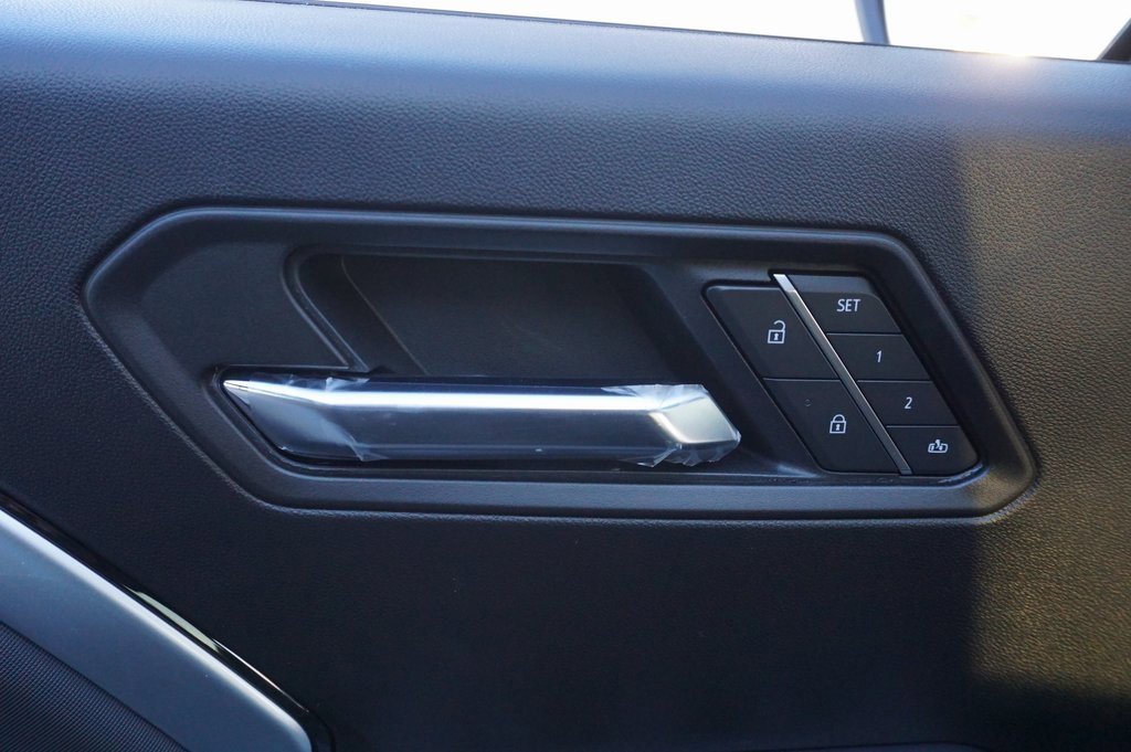 New 2026 Chevrolet Colorado Z71 w/ Technology Package image 25