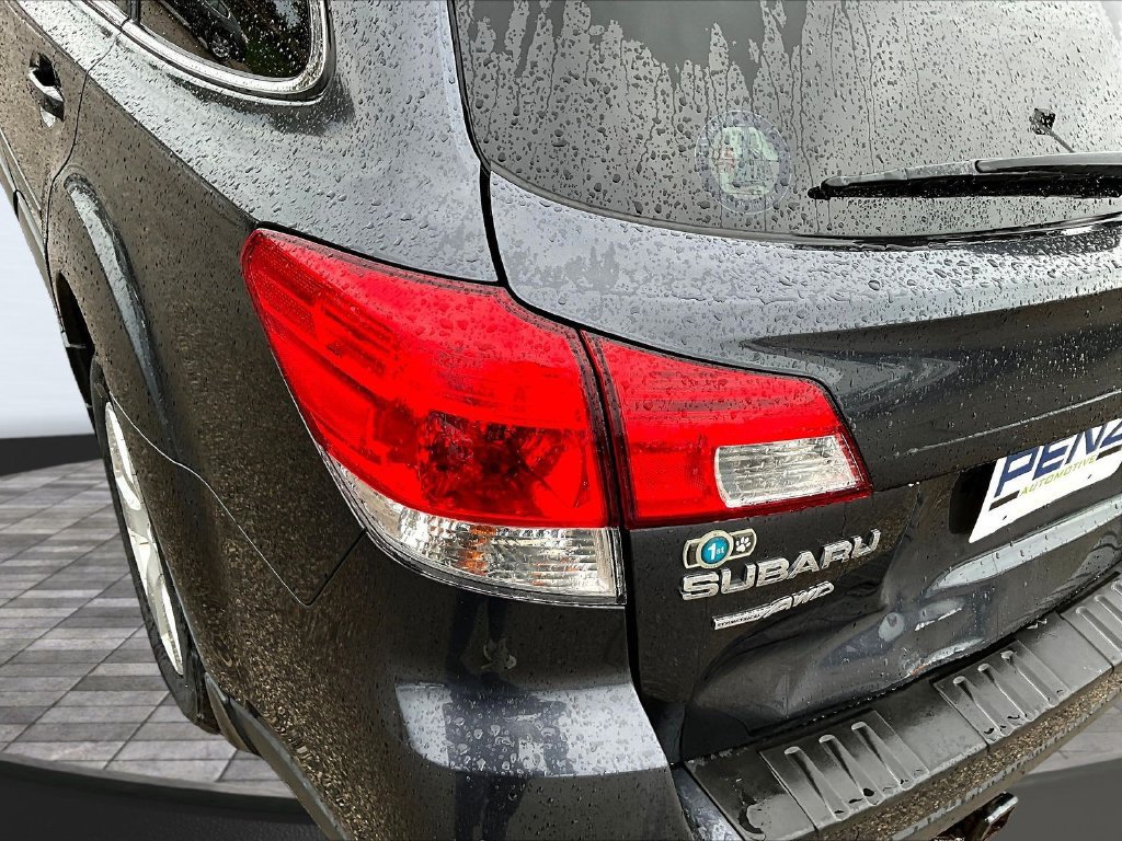 Used 2012 Subaru Outback 2.5i Limited w/ Moonroof Pkg AWD/4WD image 25