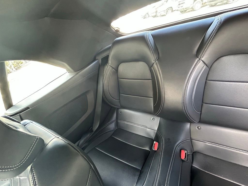 Used 2025 Ford Mustang Premium image 12