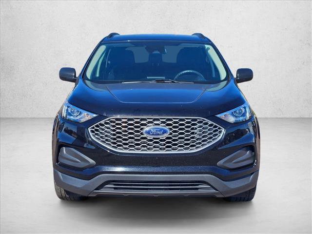 Used 2024 Ford Edge SE image 2