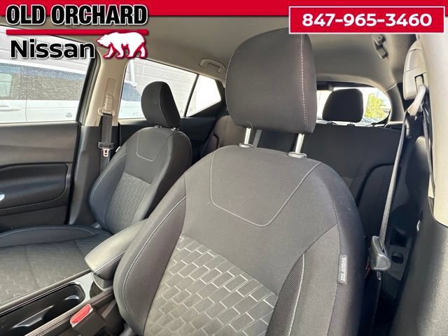 Used 2024 Nissan Kicks SV FWD image 10