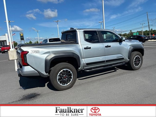 Certified 2024 Toyota Tacoma TRD Off-Road w/ TRD Off Road Premium Package AWD/4WD image 7