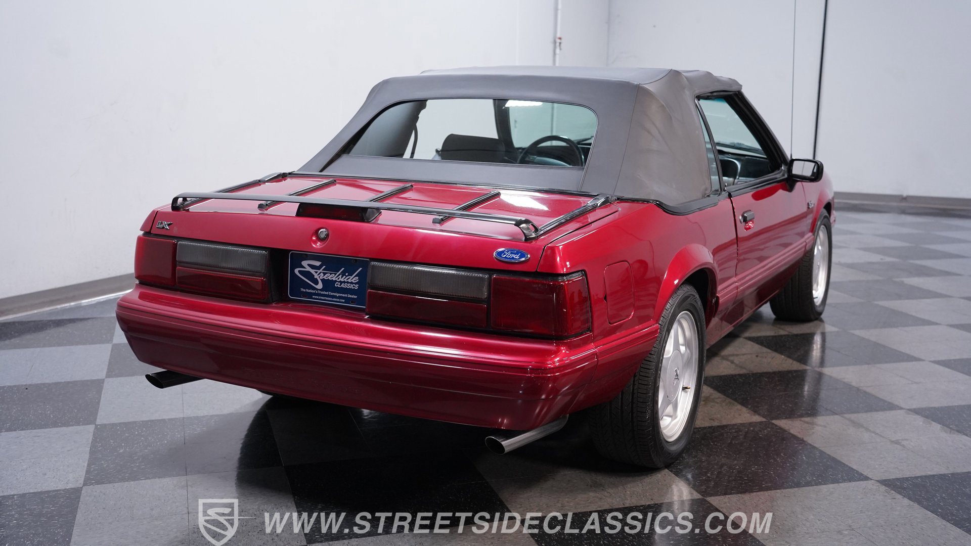 Used 1993 Ford Mustang LX RWD image 11