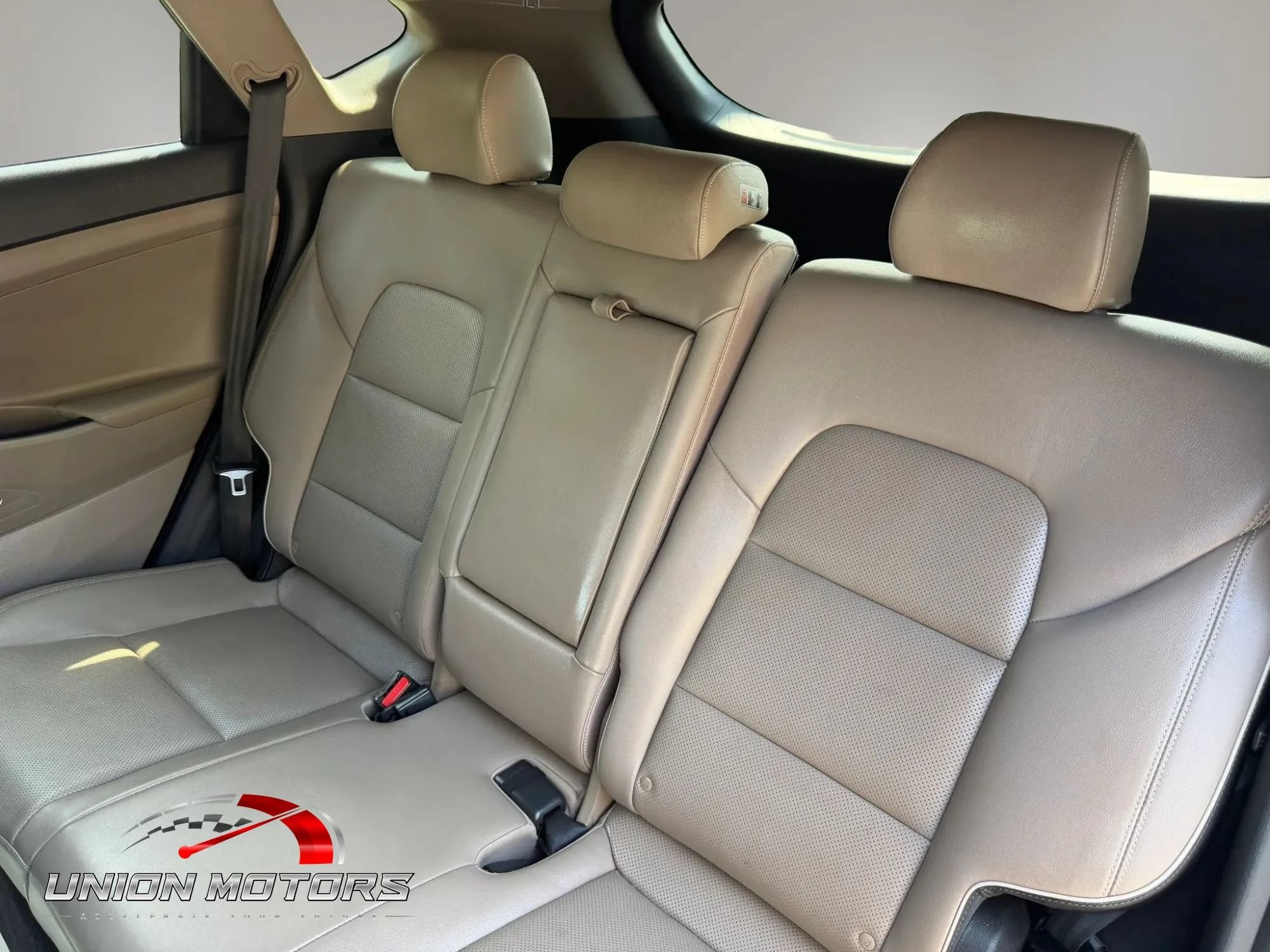 Used 2021 Hyundai Tucson Ultimate w/ Cargo Package FWD image 26