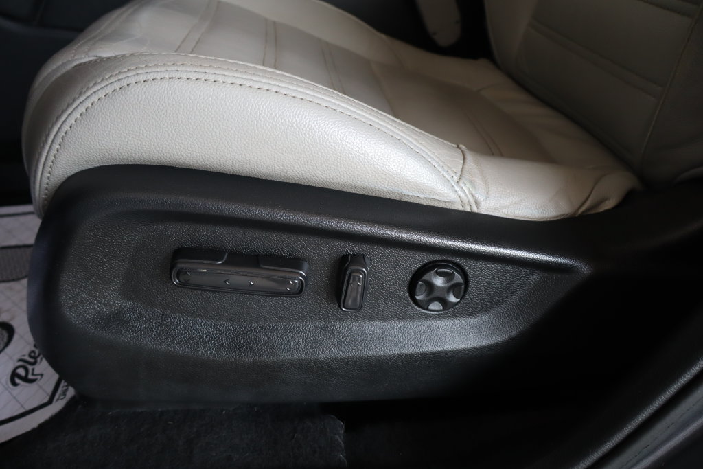 Used 2017 Honda CR-V EX image 16