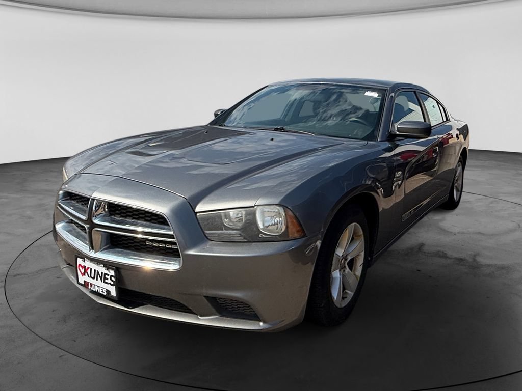 Used 2012 Dodge Charger SE w/ Connectivity Group RWD image 4