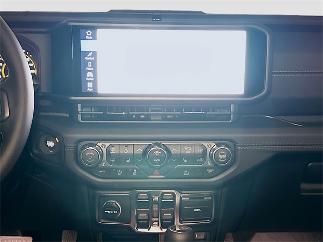 New 2025 Jeep Gladiator Sport image 8