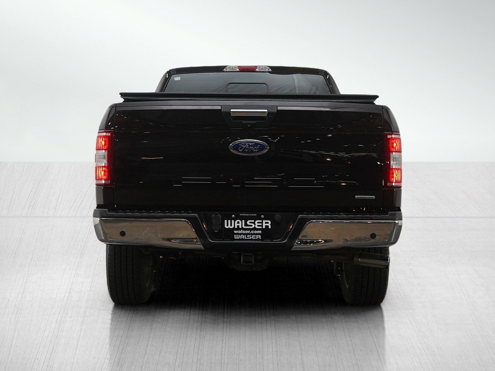 Used 2018 Ford F150 XLT w/ Equipment Group 302A Luxury AWD/4WD image 4