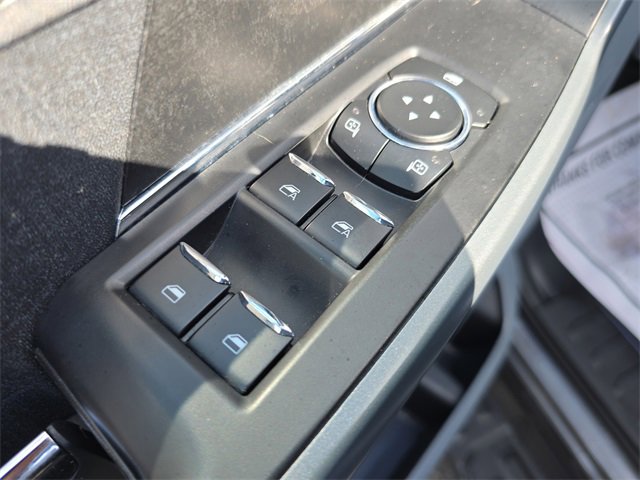 Used 2023 Ford F150 Lightning XLT image 19