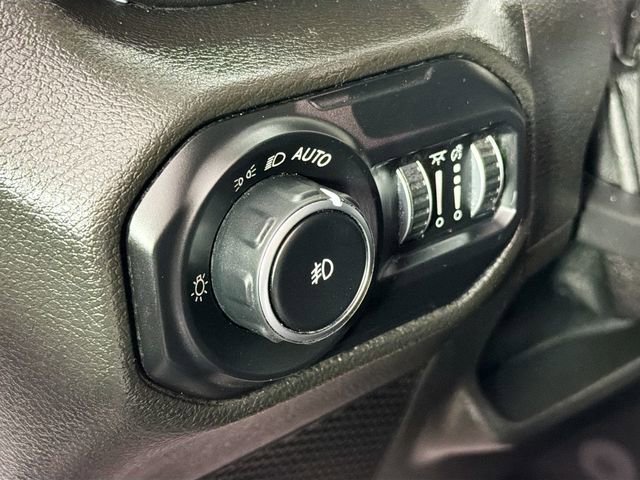 Used 2021 Jeep Wrangler Unlimited Sahara w/ Uconnect 4C Nav & Sound Group image 10