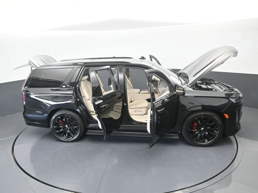 Used 2021 Cadillac Escalade Sport Platinum w/ LPO, ONYX Package RWD image 94