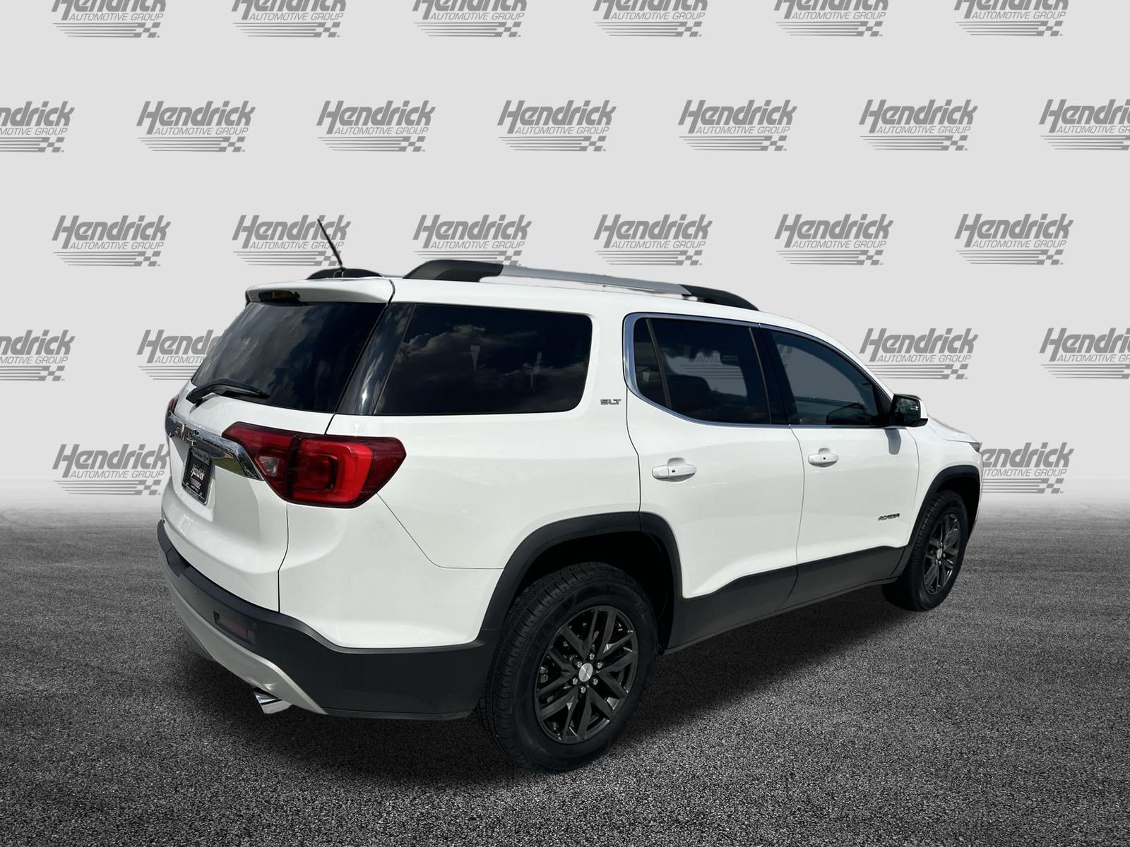 Used 2018 GMC Acadia SLT FWD image 10