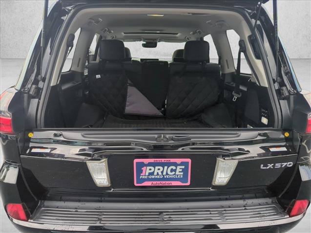 Used 2016 Lexus LX 570 4WD w/ Luxury Package image 11