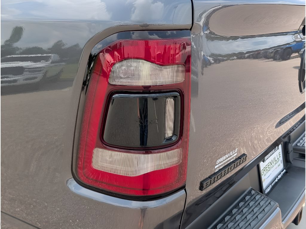 Used 2022 RAM 1500 Big Horn AWD/4WD image 4