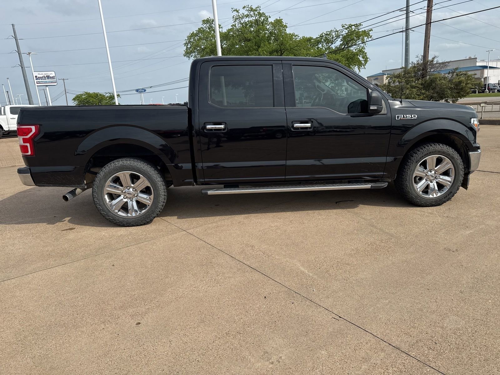 Used 2020 Ford F150 XLT w/ Equipment Group 302A Luxury image 8