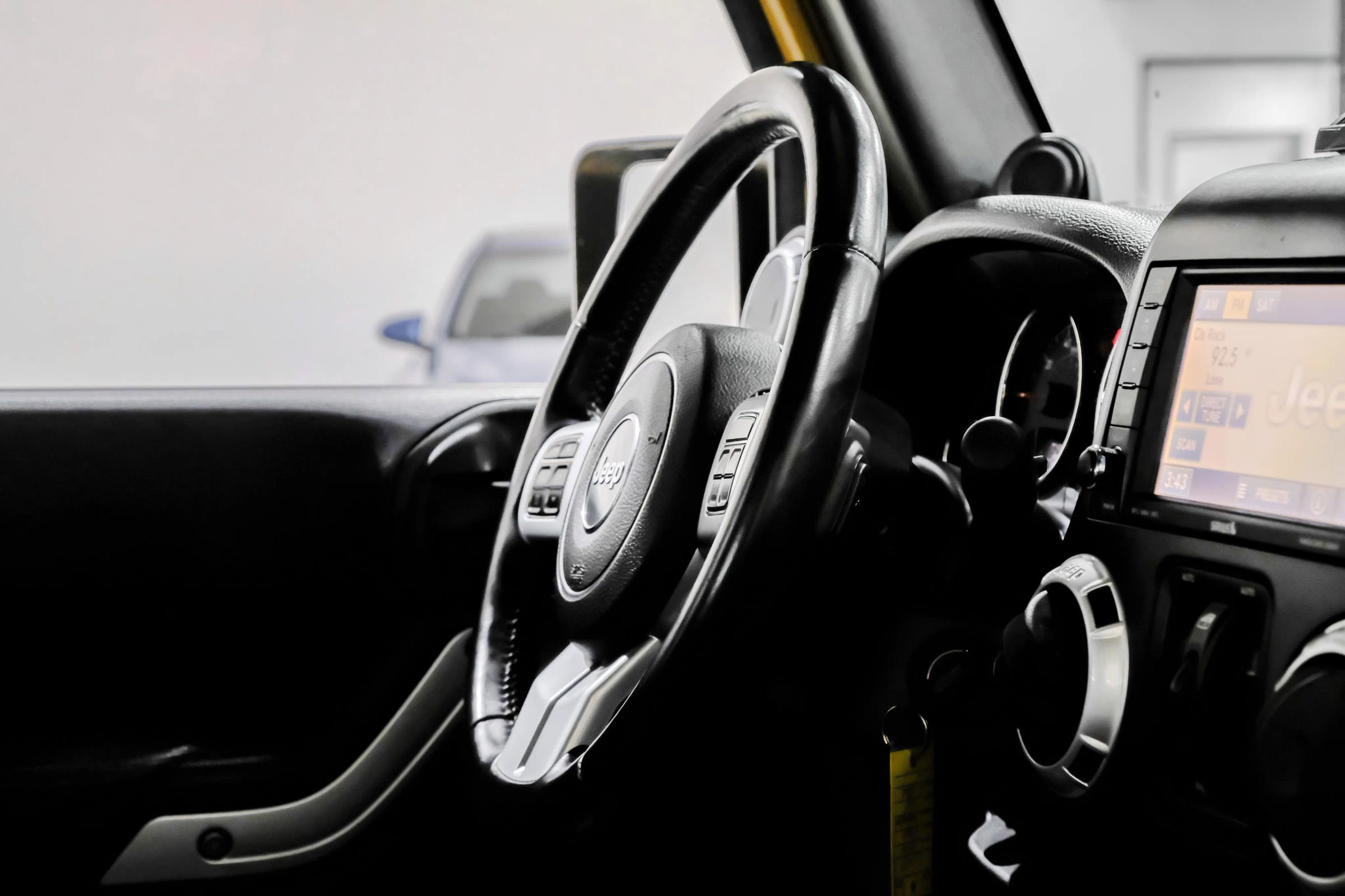 Used 2014 Jeep Wrangler Unlimited Rubicon image 18