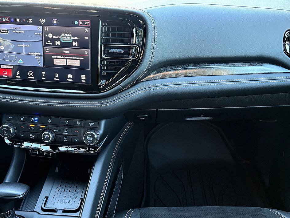 Used 2025 Dodge Durango R/T AWD/4WD image 14