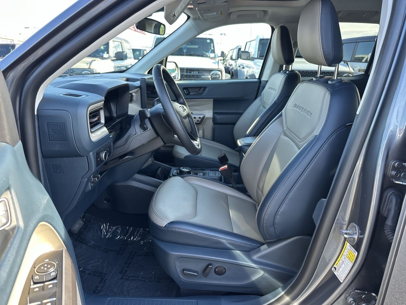 Certified 2026 Ford Maverick Lariat w/ 4K Tow Package AWD/4WD image 14