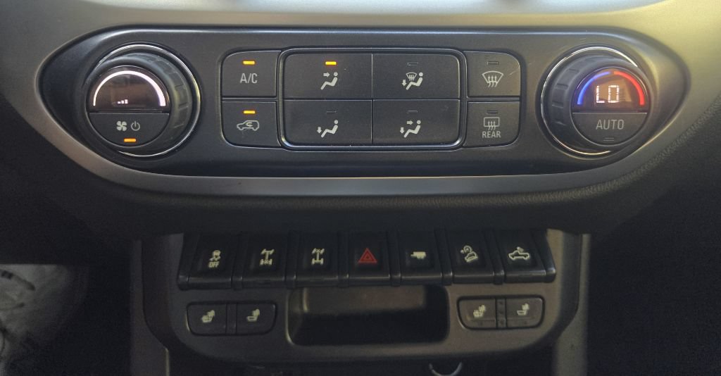 Used 2020 Chevrolet Colorado ZR2 AWD/4WD image 14