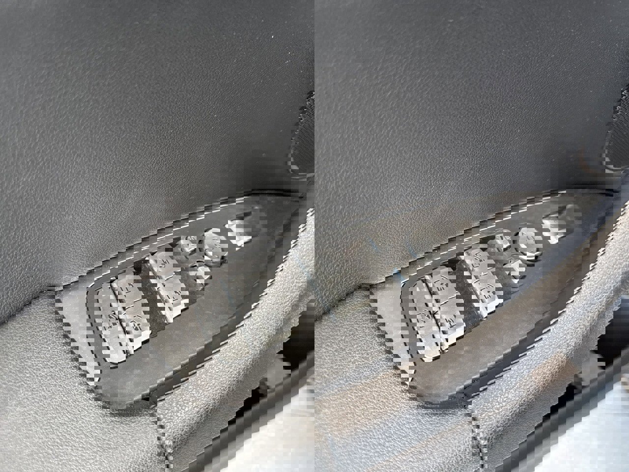 Used 2020 BMW X3 xDrive30i w/ Convenience Package image 39