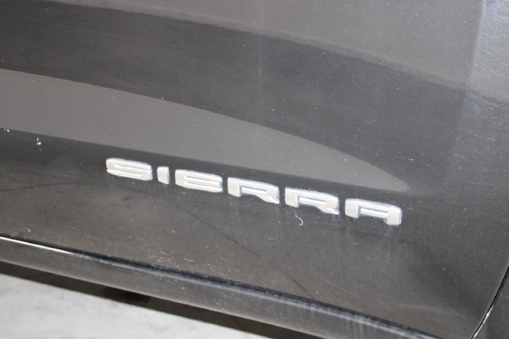 Used 2024 GMC Sierra 1500 SLT AWD/4WD image 12