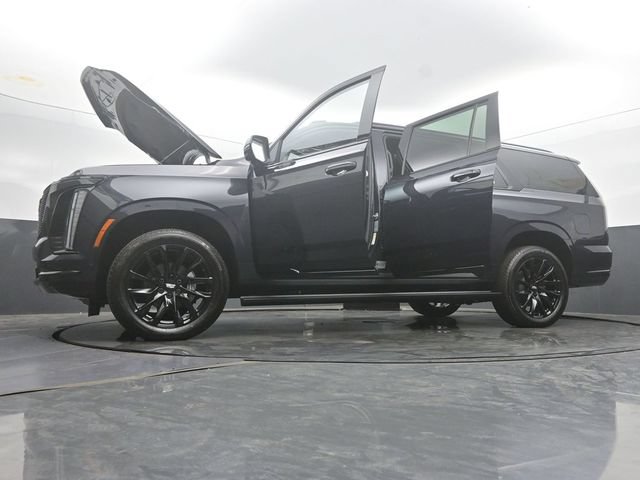 New 2026 Cadillac Escalade ESV Sport w/ LPO, ONYX Package AWD/4WD image 62