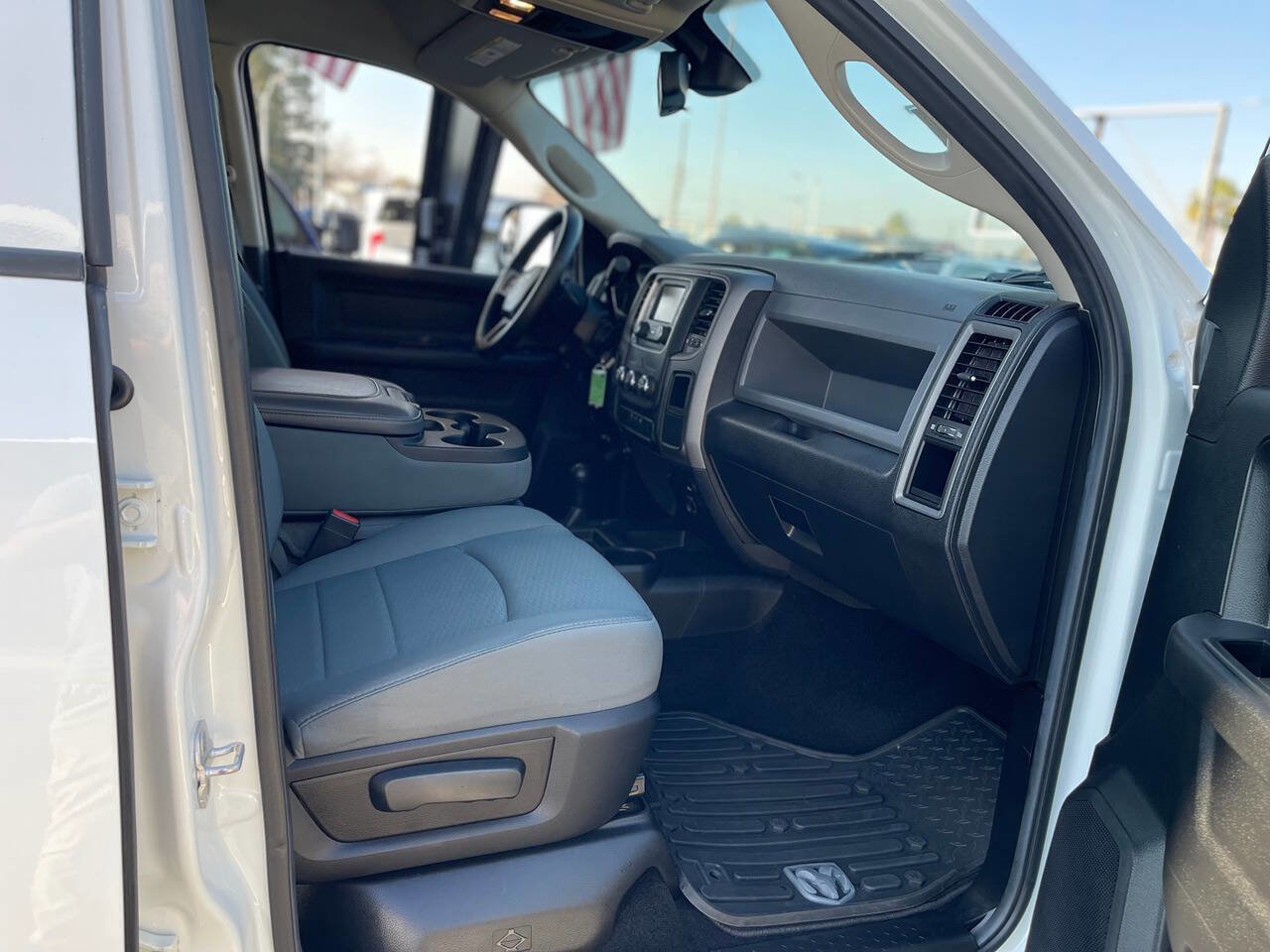 Used 2014 RAM 3500 Tradesman w/ Popular Equipment Group image 18