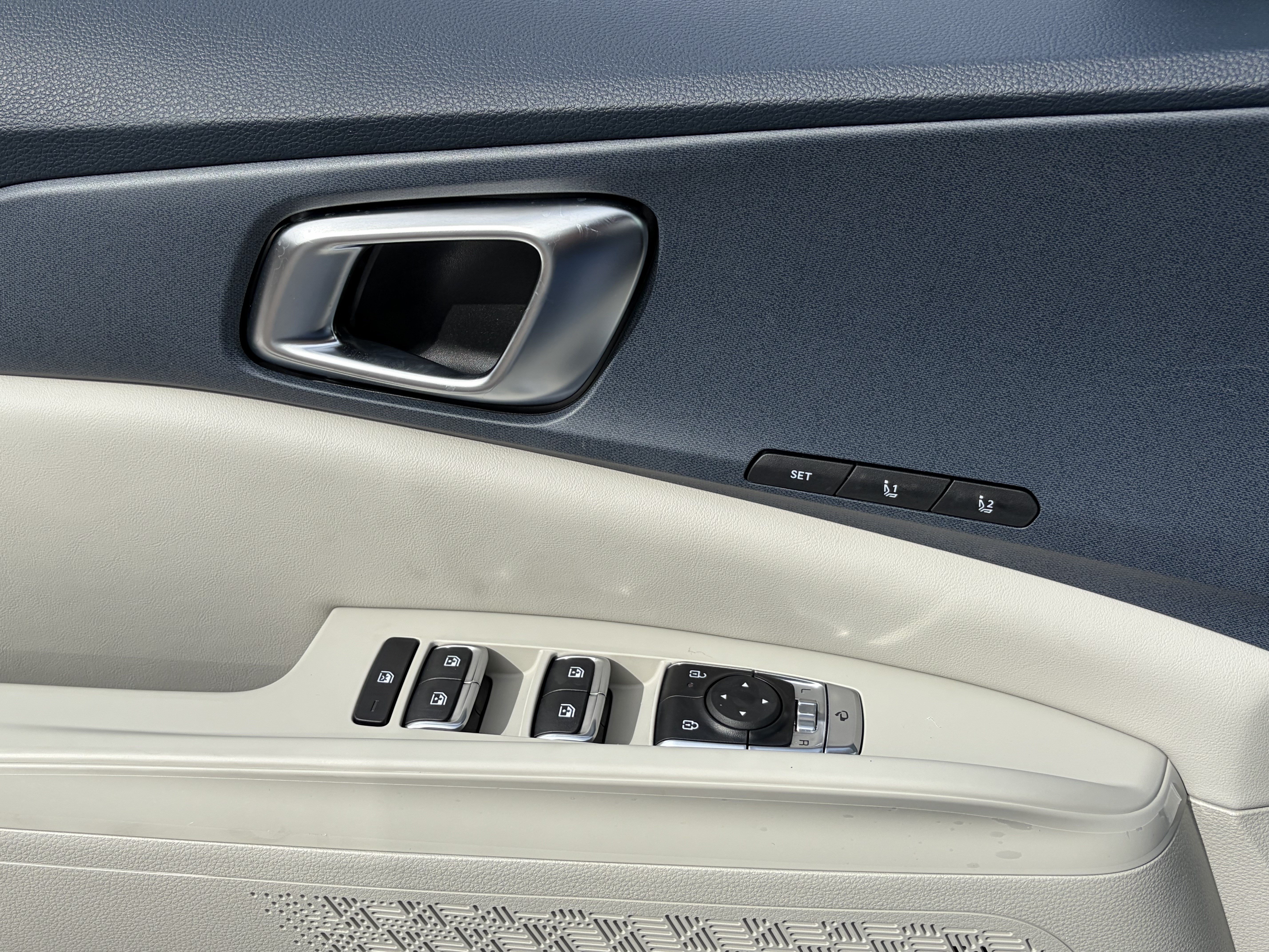 New 2026 Kia Carnival EX FWD image 20