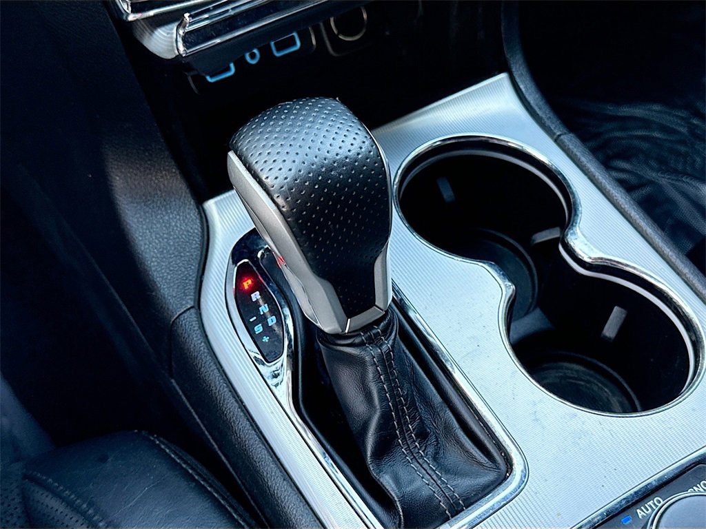 Used 2021 Jeep Grand Cherokee SRT w/ Trailer Tow Group IV image 17