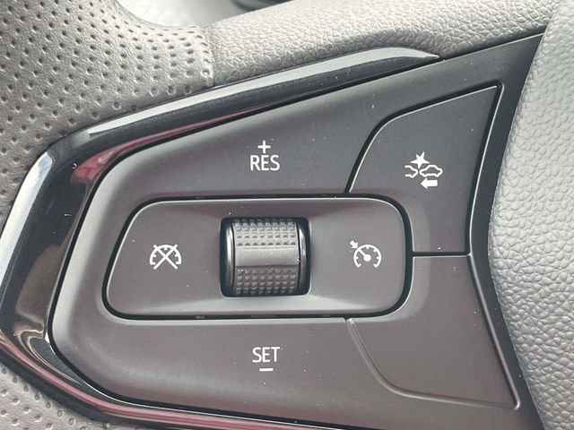 New 2026 Chevrolet Trax LS w/ LS Convenience Package FWD image 18