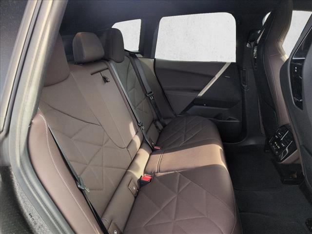 Used 2026 BMW iX xDrive60 image 21