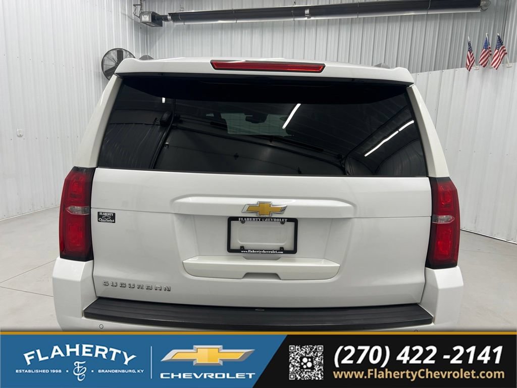 Used 2016 Chevrolet Suburban LT AWD/4WD image 4