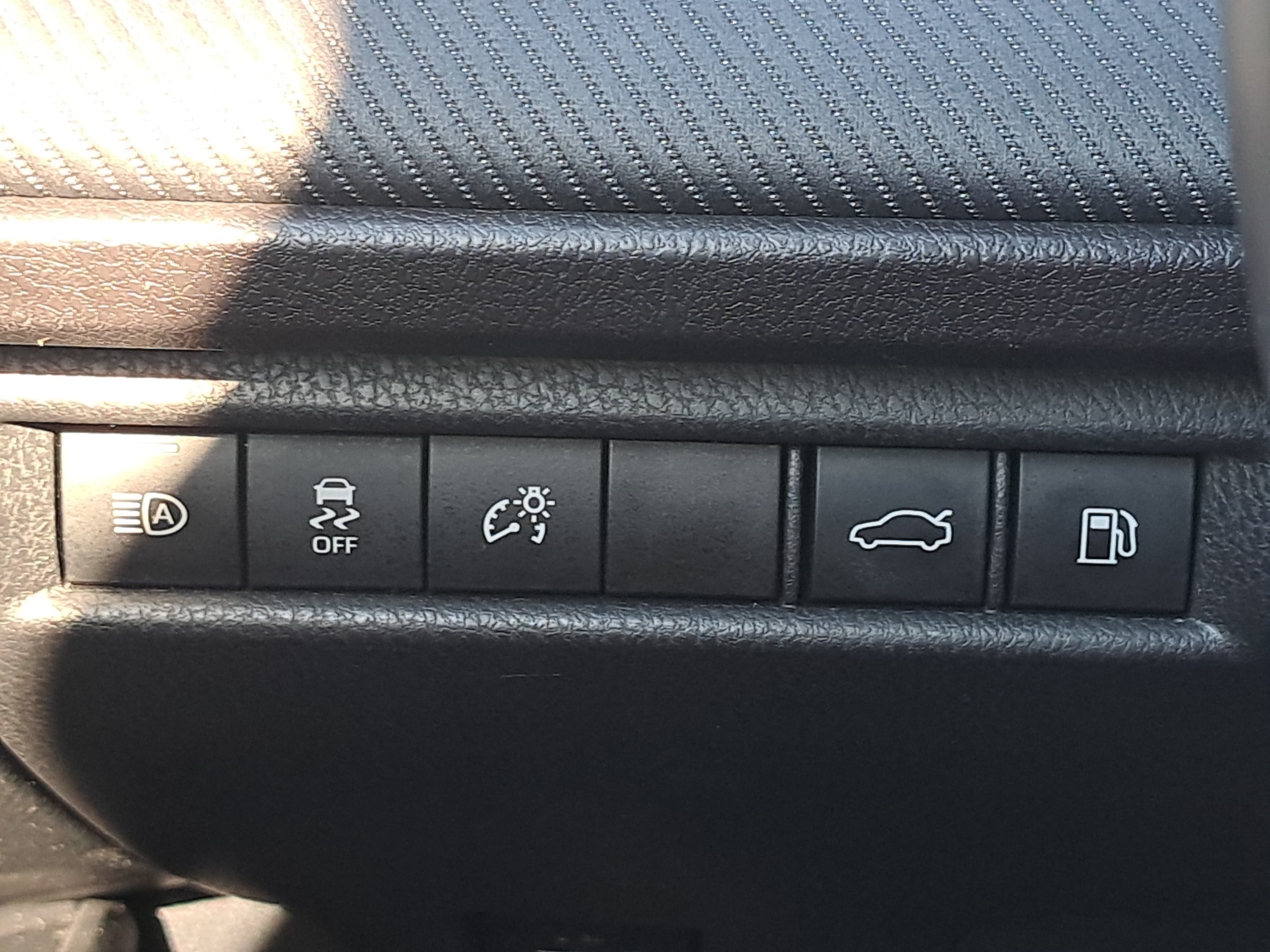 Used 2025 Toyota Camry SE FWD image 26