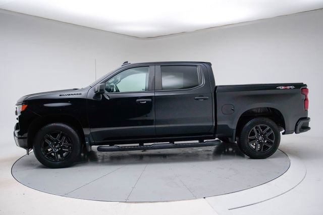 Used 2023 Chevrolet Silverado 1500 Custom w/ Rally Edition image 3
