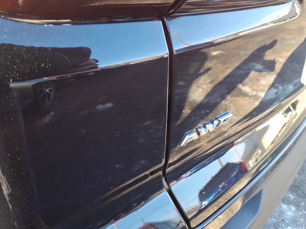 Certified 2023 Cadillac XT4 Premium Luxury w/ Cold Weather Package image 12