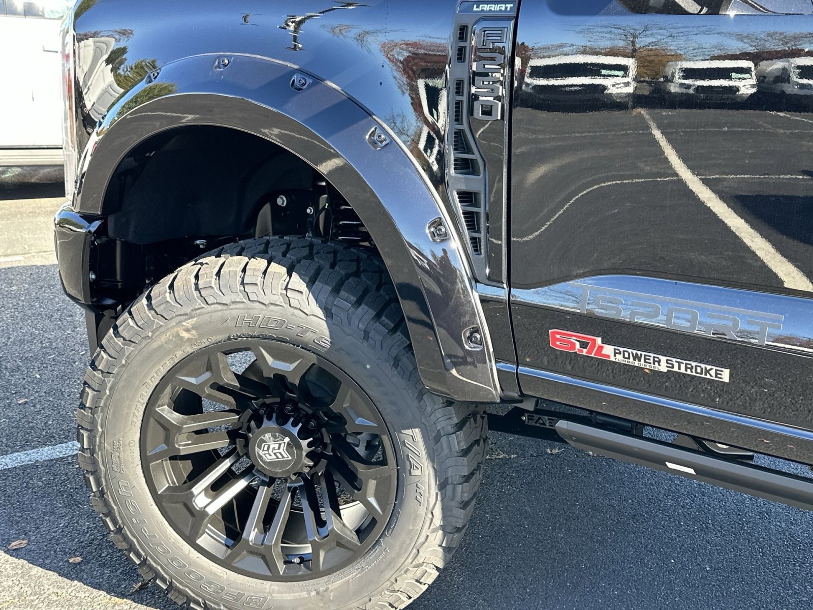 New 2026 Ford F250 Lariat w/ Black Appearance Package image 44