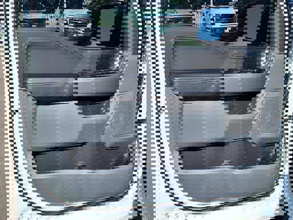 New 2025 Ford F150 Lightning Flash image 21