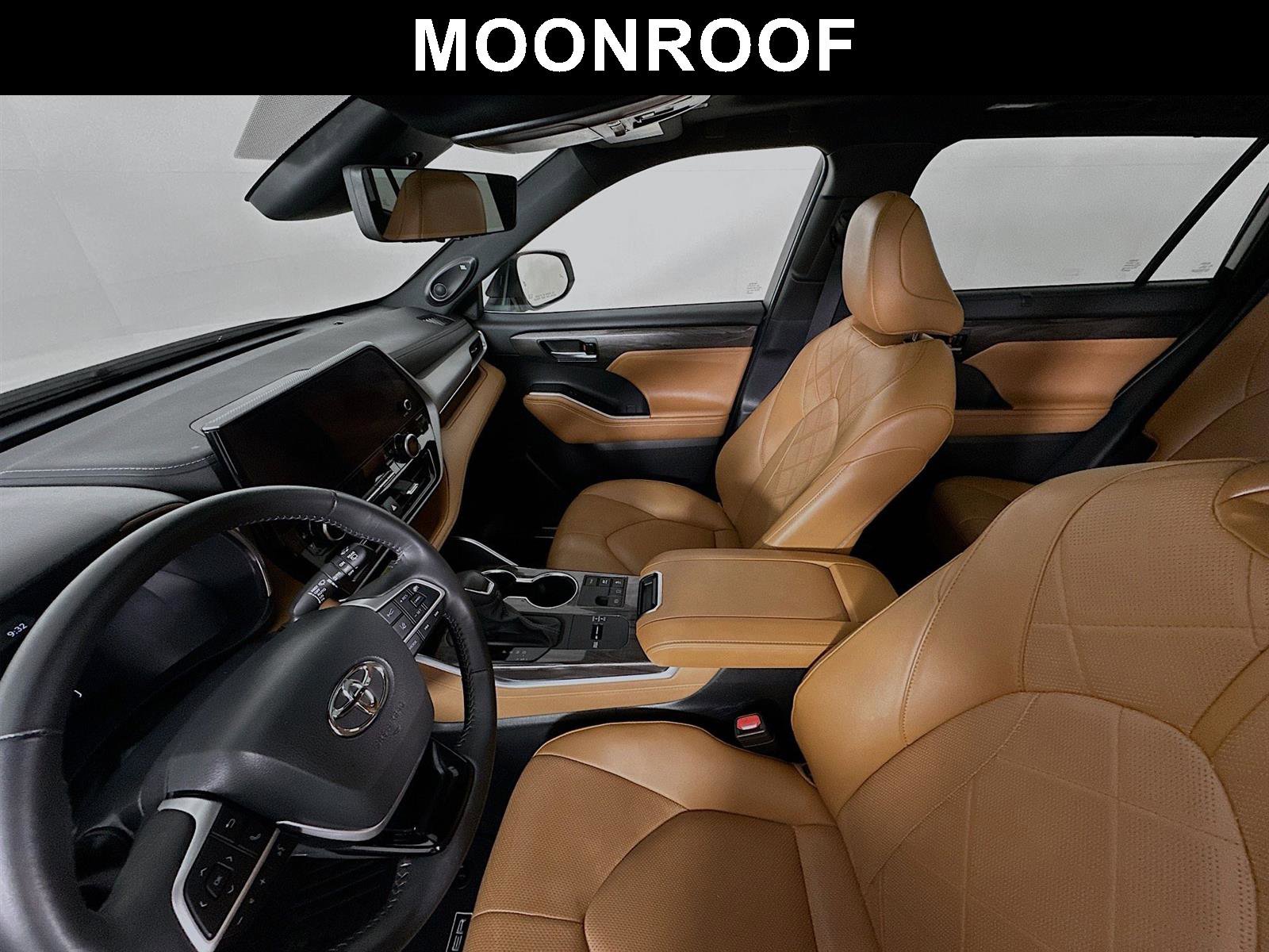 Used 2025 Toyota Highlander Platinum image 5