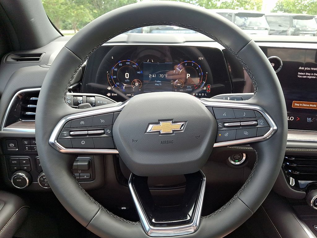 New 2026 Chevrolet Suburban Premier w/ Sun And Tow Package AWD/4WD image 16
