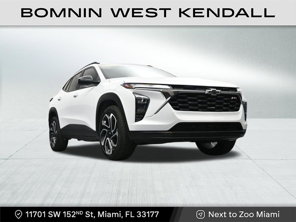 Used 2025 Chevrolet Trax RS w/ Sunroof Package image 27